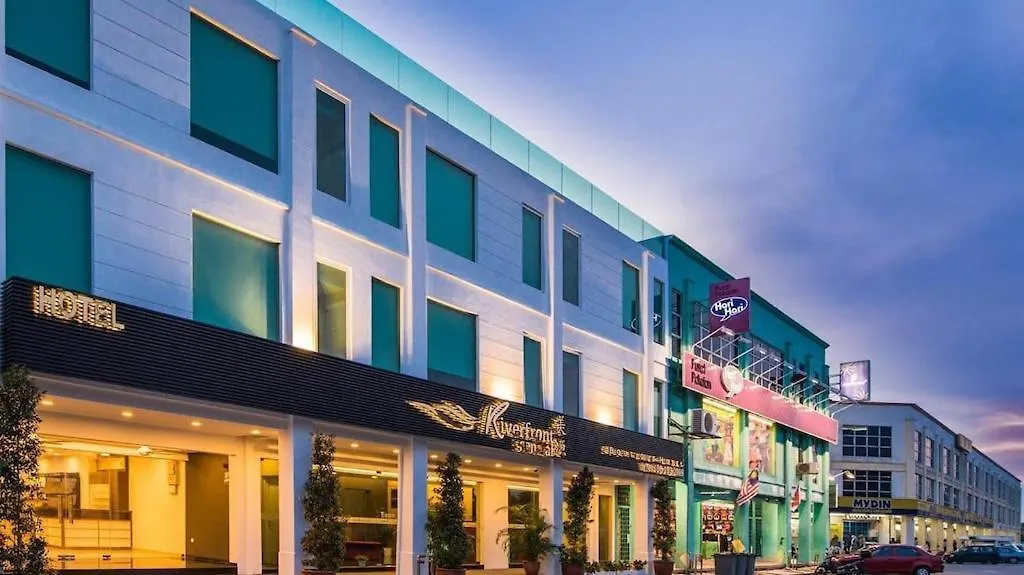 Riverfront Boutique Hotel-1